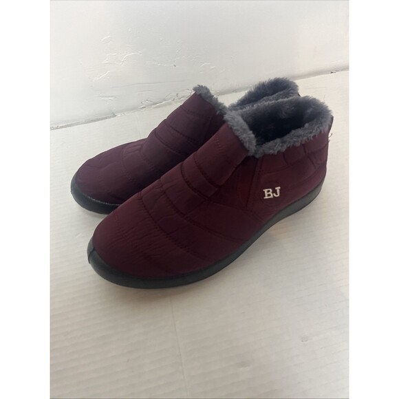 BJ Boots Womens 9.5 Winter Snow Burgundy Slip On‎ Comfort Ankle Top Round Toe - Picture 1 of 6